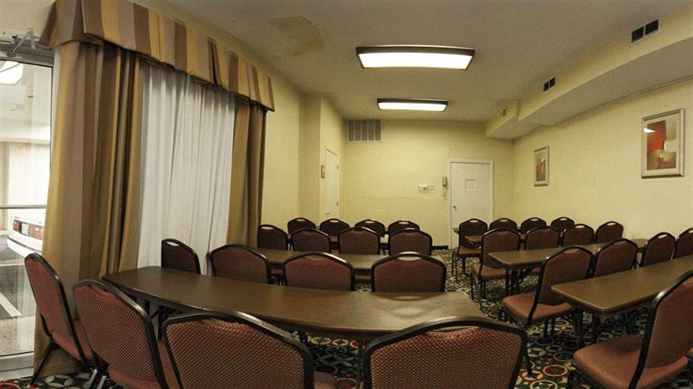 Holiday Inn Express Washington Dc Silver Spring By Ihg Εξωτερικό φωτογραφία