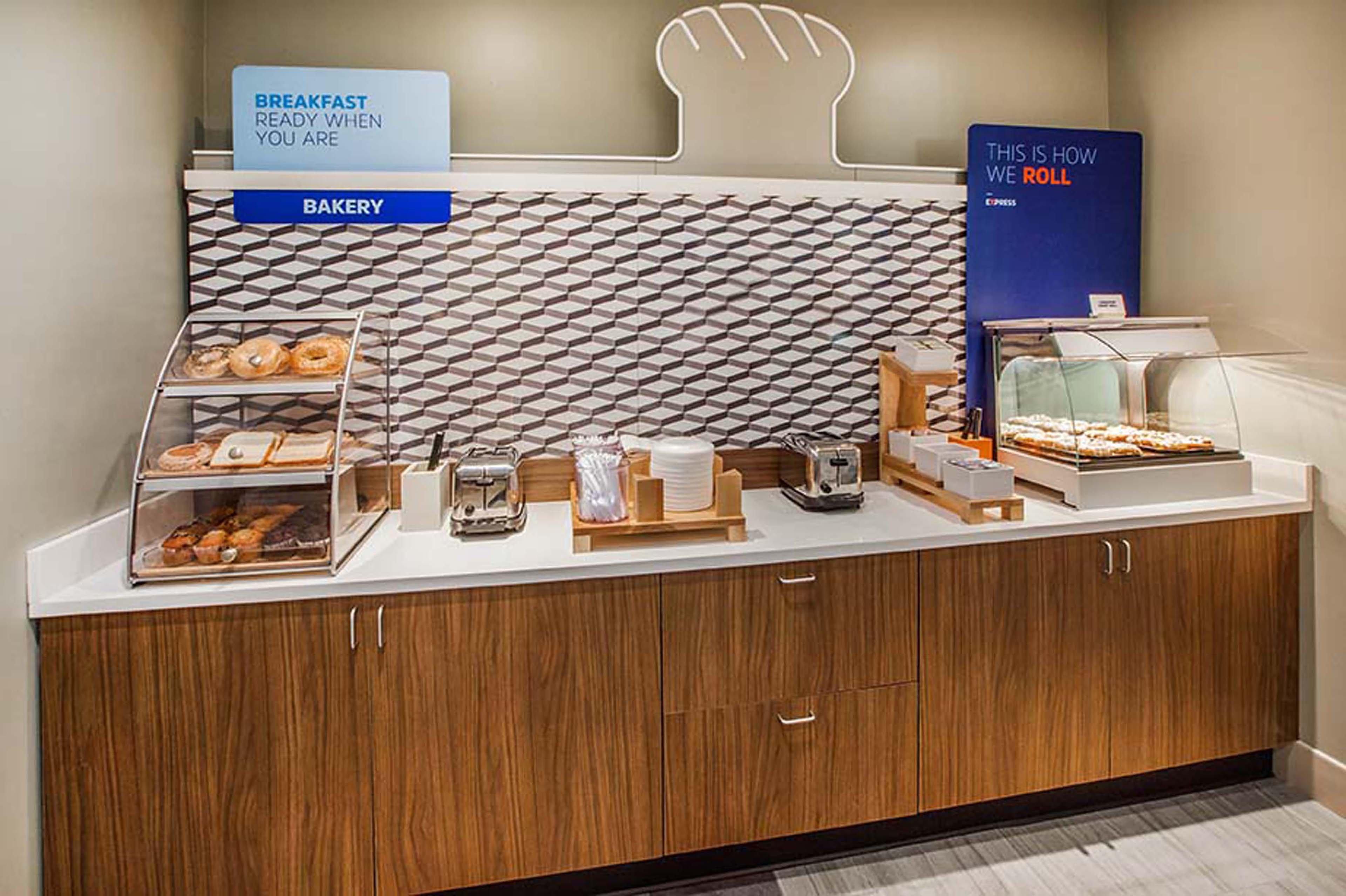 Holiday Inn Express Washington Dc Silver Spring By Ihg Εξωτερικό φωτογραφία